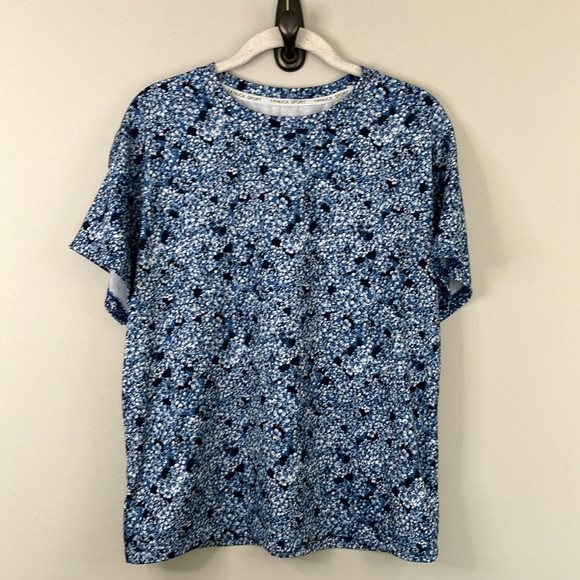 Tnuck Sport hydrangea Ryan tee - Picture 2 of 8